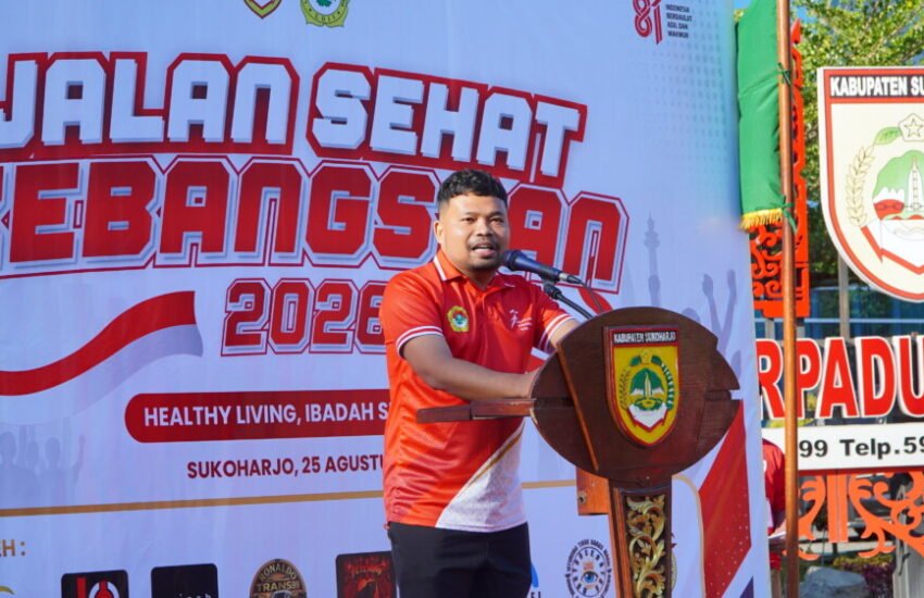 Machmud memberikan sambutan pada kegiatan Jalan Sehat Kebangsaan 2026